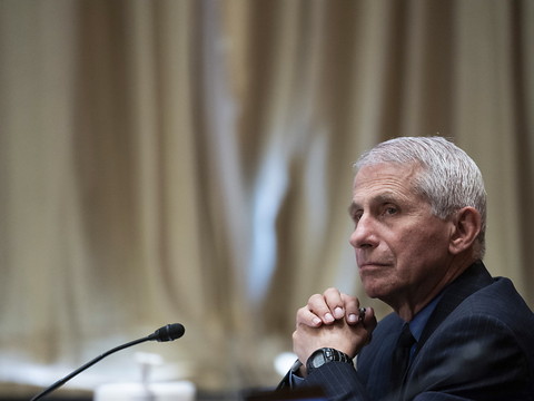 Le Dr Fauci exhorte la Chine à partager des dossiers médicaux sur le Covid-19