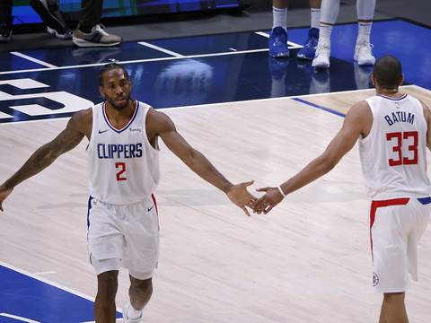 Les Clippers égalisent à 3-3 face aux Mavs