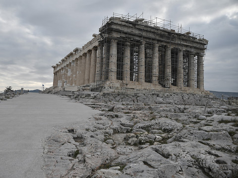 La rénovation de l'Acropole fait polémique