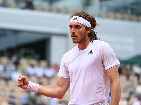 Tsitsipas et Medvedev assurent