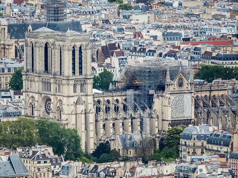 Attentat manqué en 2016 à Paris: une djihadiste condamnée