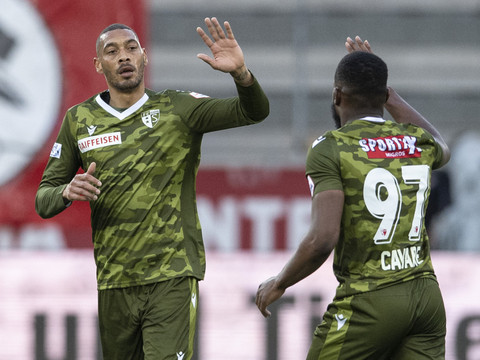 Hoarau prolonge d'un an à Sion