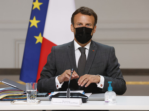 Gifle contre Macron: l'auteur condamné à 18 mois de prison