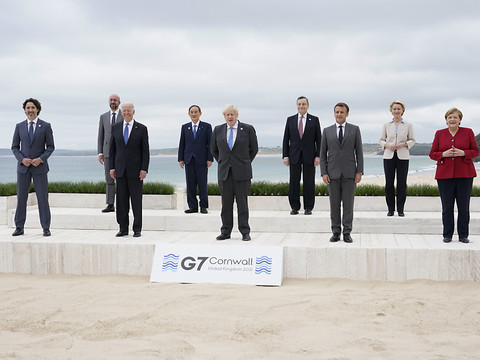Coup d'envoi du sommet du G7, sous le signe de la reconstruction