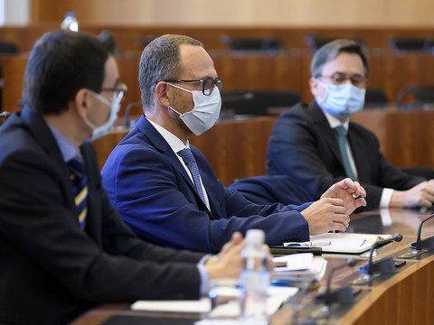 Le peuple met fin aux rentes à vie des conseillers d'Etat