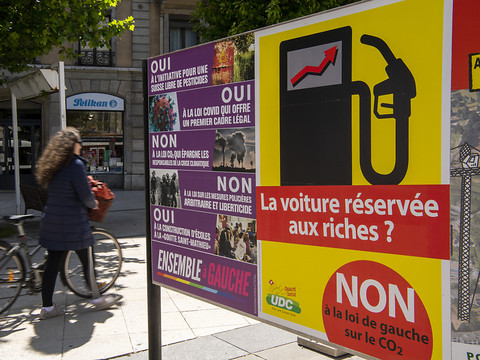 CO2: les Suisses ont voté avec leur porte-monnaie, selon la presse