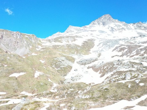 Cinq morts dans la chute d'un planeur et d'un avion près de Bivio