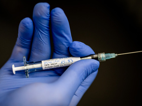 Covid-19: premiers résultats décevants pour le vaccin de CureVac
