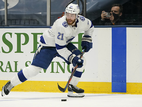 Le  Lightning gagne à Brookyln