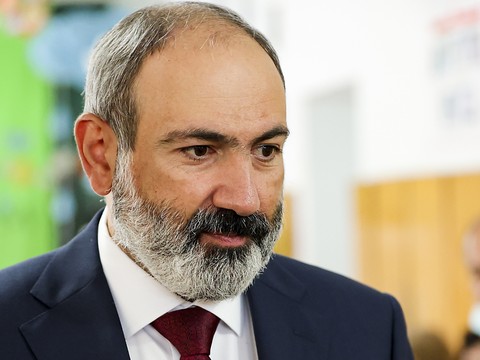 Pachinian conforté par une large victoire aux législatives