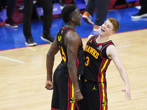 Clint Capela et les Hawks raflent la mise