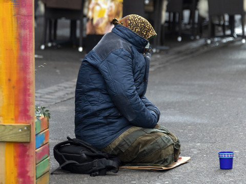 Bâle-Ville restreint la mendicité deux ans après l'avoir légalisée