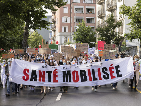 Le personnel du CHUV se mobilise pour réclamer plus d'effectifs