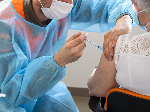Vaud: vaccination dans les centres commerciaux et les quartiers