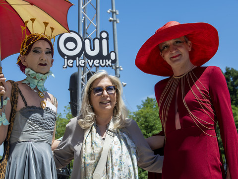 Rassemblement à Genève pour lancer la campagne du mariage pour tous