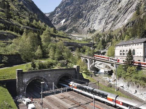 580 passagers évacués après une panne de train au Gothard