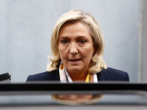 Elections: abstention et échec des partis de Macron et Le Pen