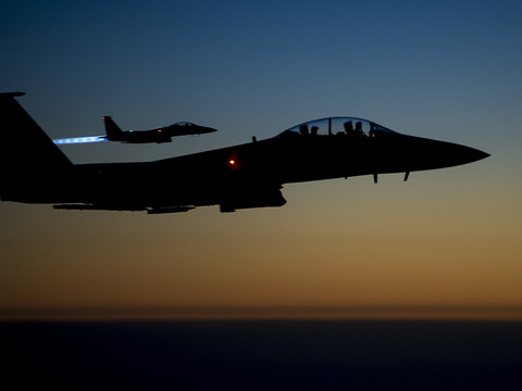 Irak/Syrie: les frappes américaines, un 