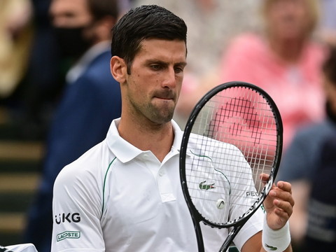 Djokovic lâche un set avant de dérouler