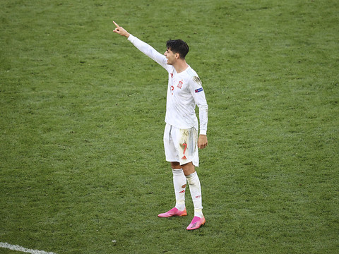 L'Espagne gagne un match rocambolesque