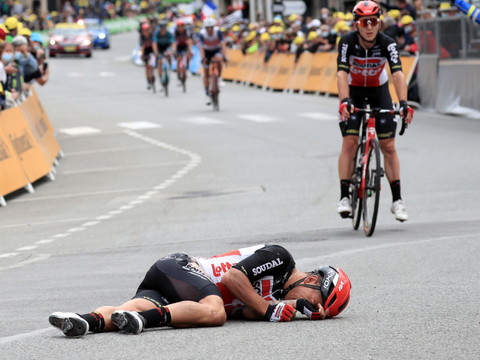 Fracture de la clavicule et opération mercredi pour Ewan