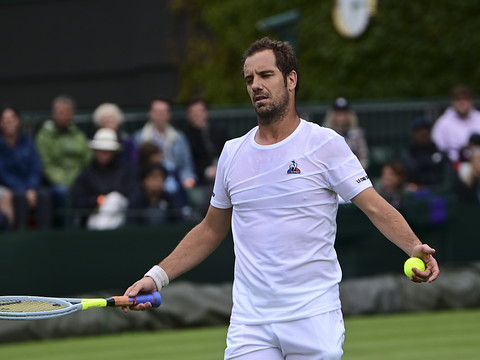 Federer à nouveau sur le Centre Court jeudi