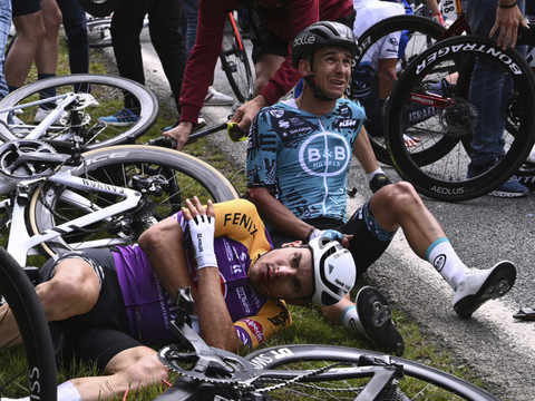 Le Tour de France retire sa plainte contre la spectatrice