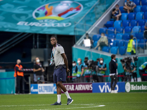 Suisse-Espagne: Zakaria titulaire