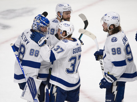 Tampa Bay mène 3-0 face à Montréal