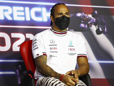 Hamilton prolonge son contrat avec Mercedes de deux saisons