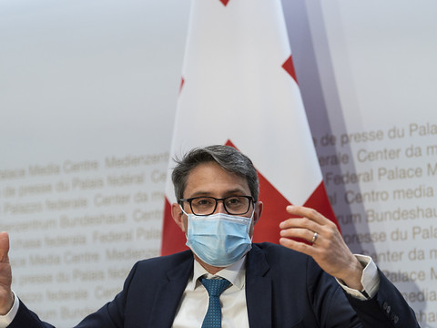 Les cantons doivent cibler les personnes non vaccinées, dit la CDS