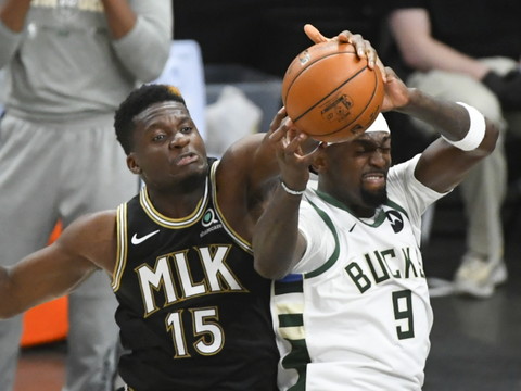 Atlanta sorti en six matches par Milwaukee
