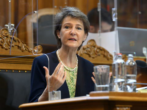 Simonetta Sommaruga en Afrique sur le climat