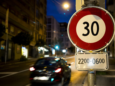 Le 30 km/h de nuit devient une réalité à Lausanne et dans le canton