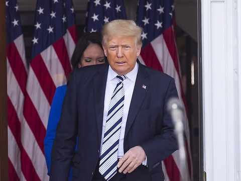Donald Trump porte plainte contre Facebook, Twitter et Google