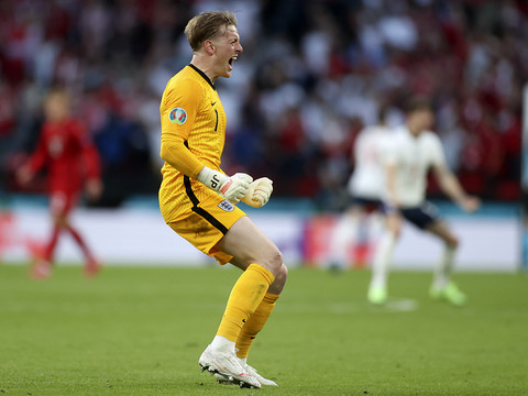 L'Angleterre rejoint l'Italie en finale