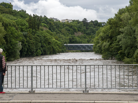 Genève: le débit de l'Arve baisse et le niveau du lac monte