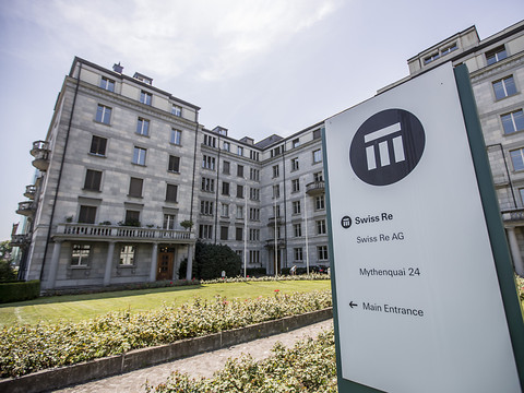 Les primes d'assurance attendues en hausse en 2021 (Swiss Re)