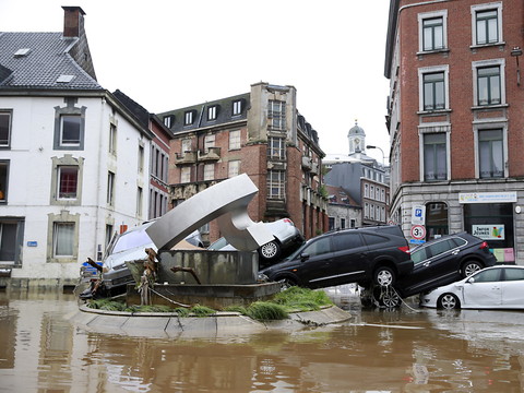 Inondations en Belgique: au moins quatre morts dans l'est du pays