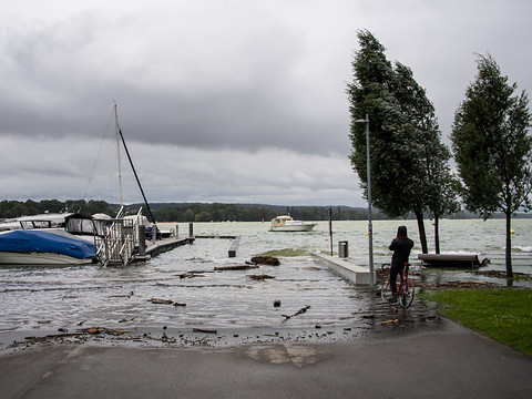 Le niveau du lac de Bienne dépasse largement la cote d'alerte