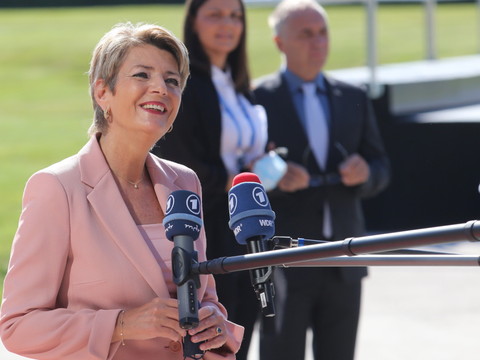 Karin Keller-Sutter exige une réforme du système Schengen-Dublin