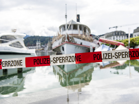 Le Lac des Quatre-Cantons et la Reuss inondent le centre de Lucerne
