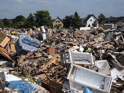 Le bilan des inondations s'alourdit à 156 morts en Allemagne