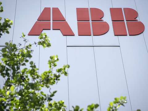 ABB livre des stations de recharge au Royaume-Uni