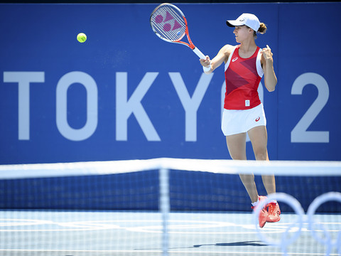 Golubic passe facilement le 1er tour