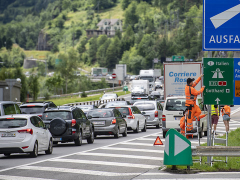 Week-end marqué par les bouchons au tunnel du Gothard