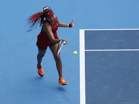 Golubic dominée en deux sets par Osaka