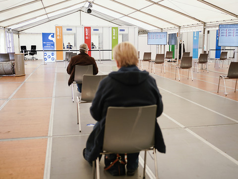 47,2% de la population entièrement vaccinée, selon l'OFSP