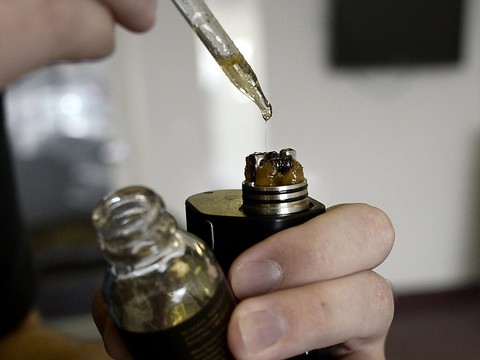 L'OMS alerte contre l'e-cigarette et veut une réglementation sévère