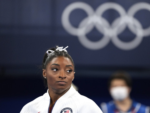 Simone Biles forfait pour les finales de dimanche